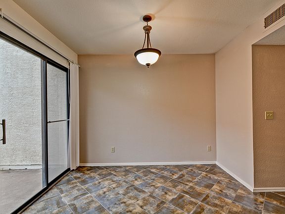 4th image of 921 W University Dr Unit 1066
