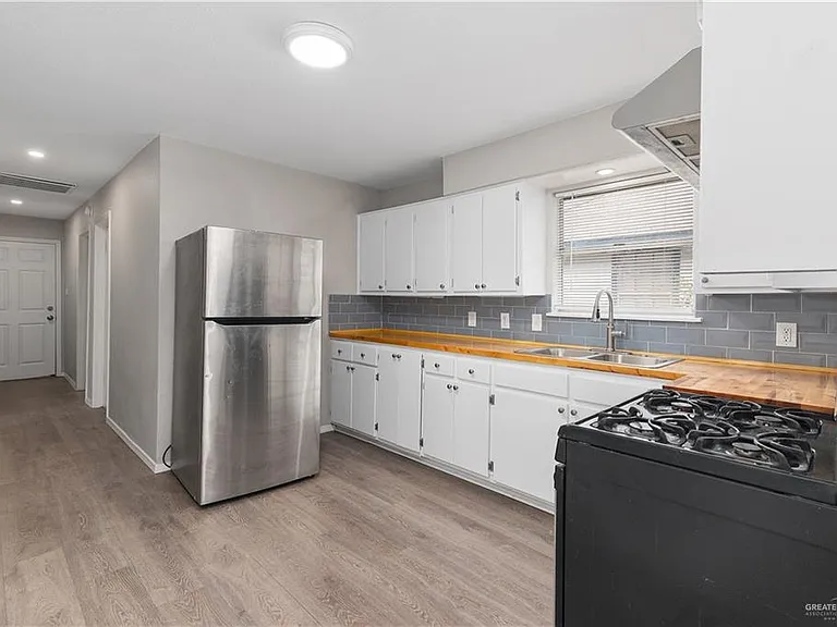 2517 W Hackberry Ave — Photo 8