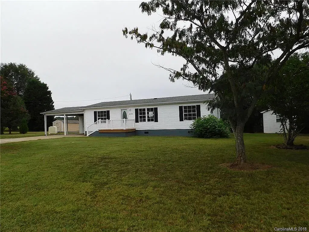 3 bed, 1156 sqft, $1,600 — Photo 4