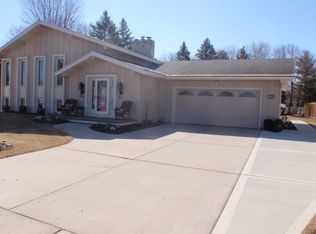 1005 Burning Wood Way, Madison, WI 53704