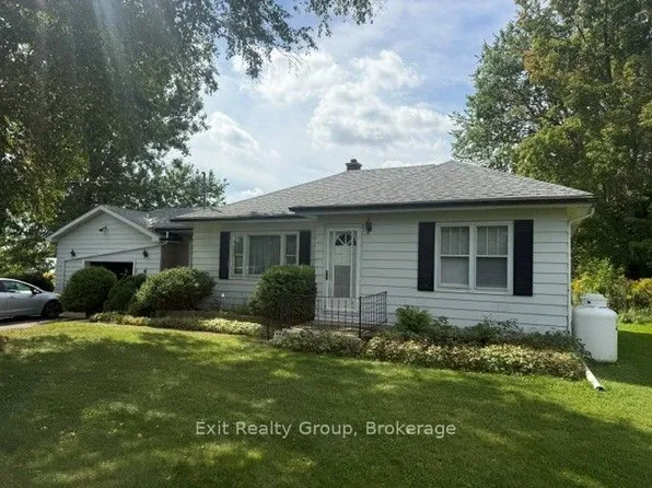 593 County Road 28, Prince Edward County, ON K8N 4Z7