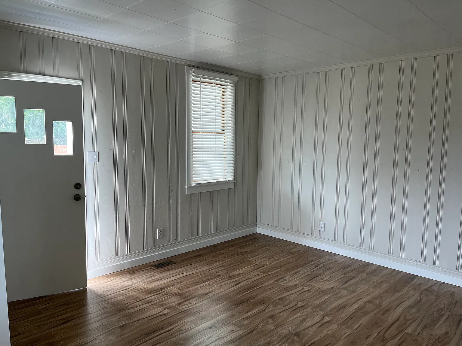 2 bed, $1,100 — Photo 4