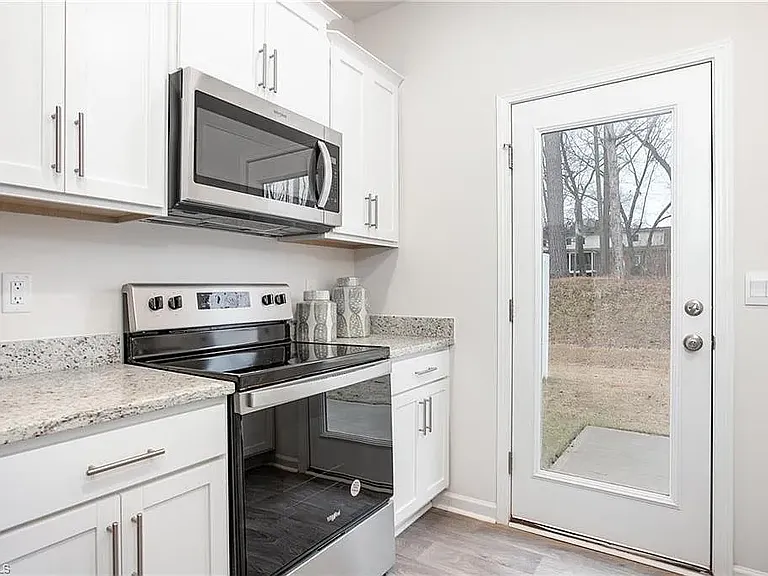 1905 Frost Dr #80 — Photo 5