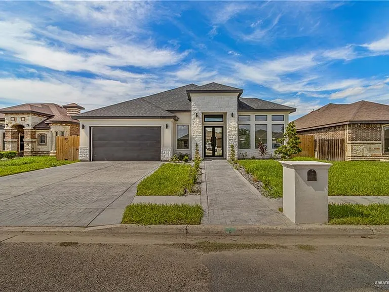 3200 Guadalupe Ave — Photo 1