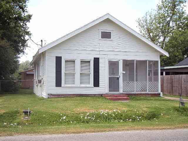 1st image of 1110 Marion St