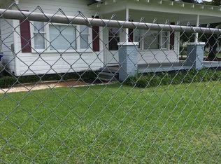 102 Don St, Clinton, NC 28328