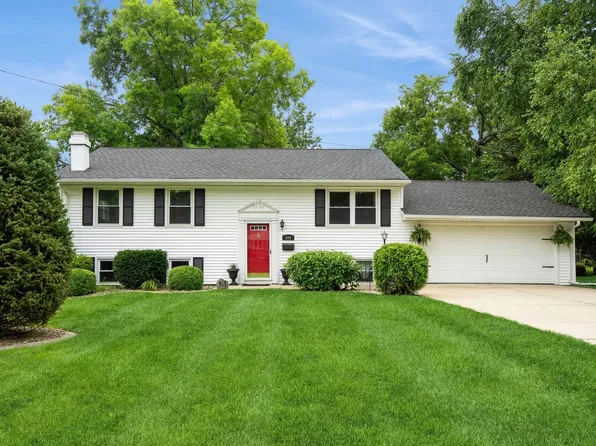 502 4th St SE, Altoona, IA 50009