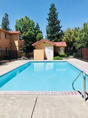 BULLARD WEST APARTMENTS — Photo 2