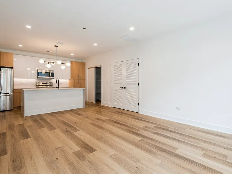 1435-40 W Fillmore St #510 — Photo 15