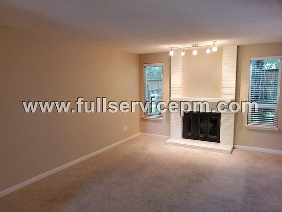 5th image of 16005 NE 40th Ct #1B