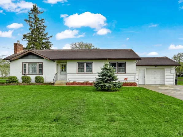 2434 Stoelting St, Niagara Falls, NY 14304