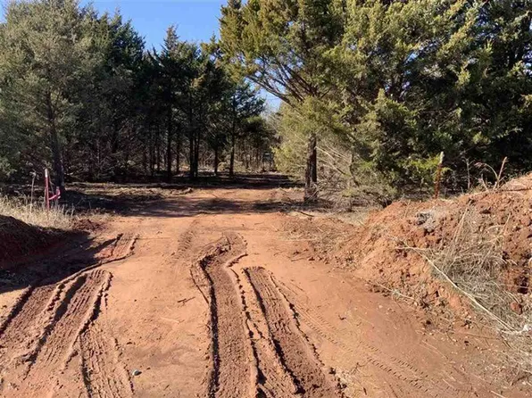 904 N Brush Creek Rd, Stillwater, OK 74075