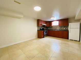 24 Canham Cres, Toronto, ON M1S 2H6