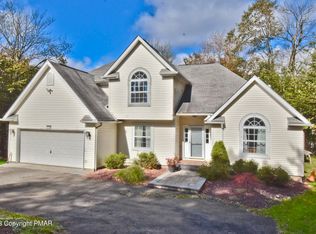 1109 White Birch Ln, Tobyhanna, PA 18466