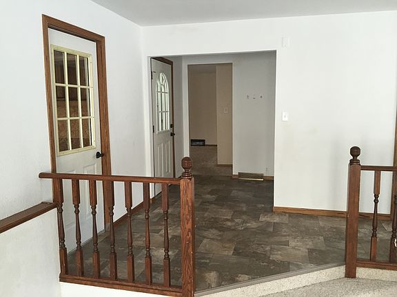 3rd image of 1108 E Spruce St