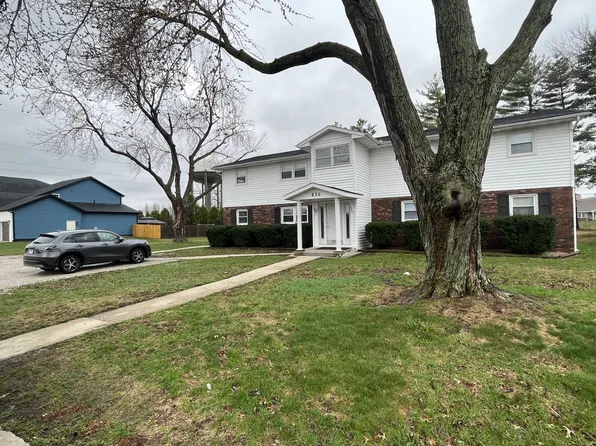 836 Deerfield Rd APT 1, Chatham, IL 62629