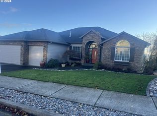 174 N X St, Washougal, WA 98671