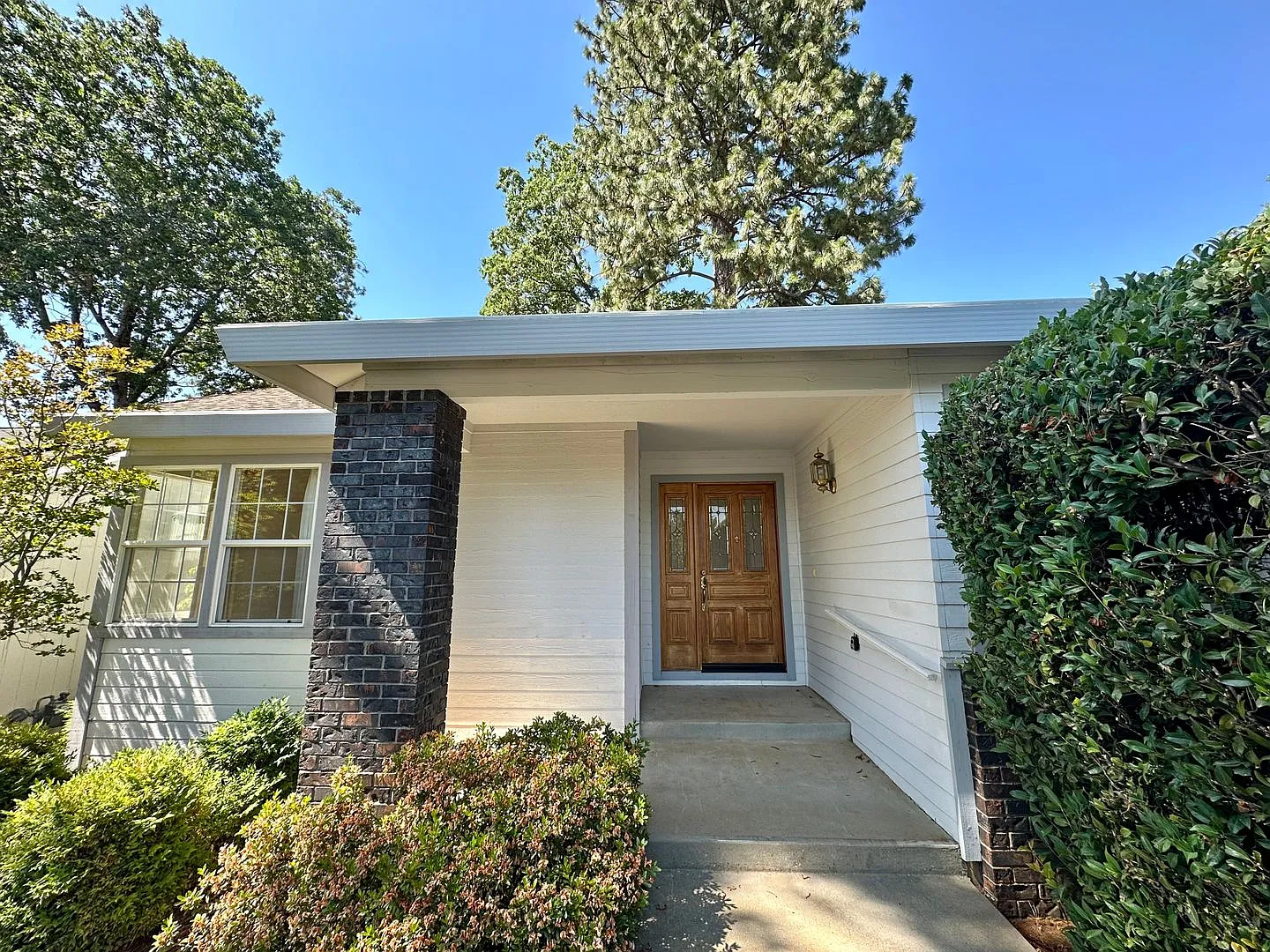 171 Woodcrest Way photo 1