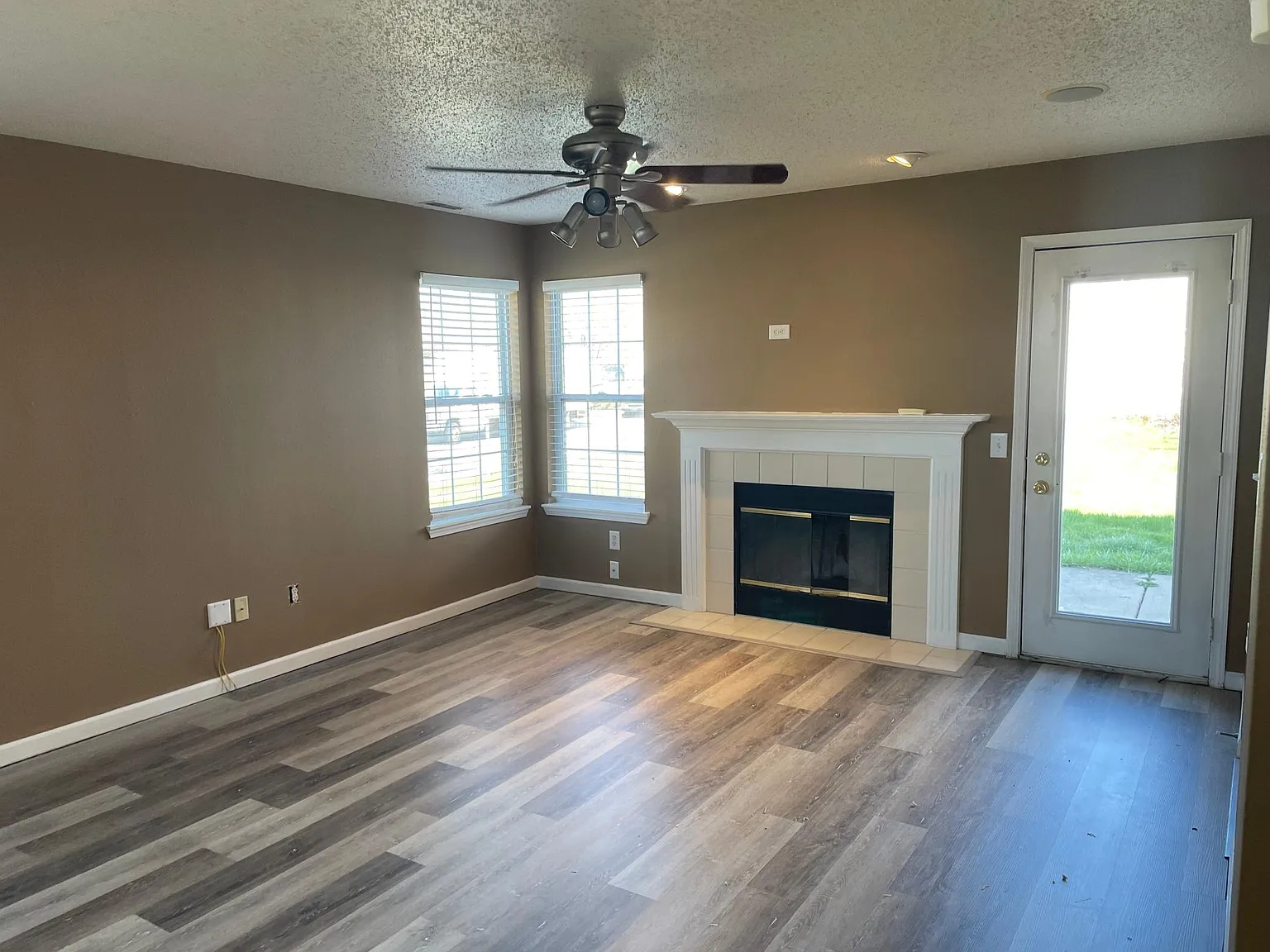 15366 Ten Point Dr — Photo 4
