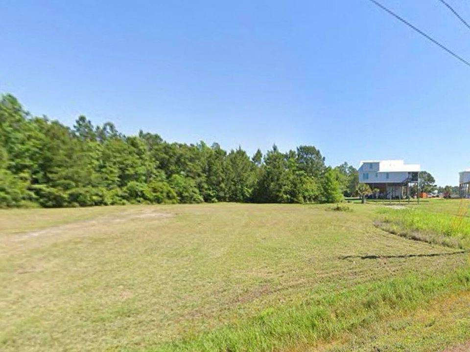 2nd image of 2462 Kanoa Way