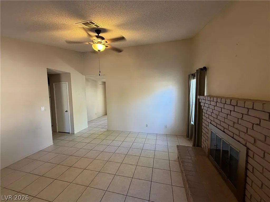 2 bed, 2.0 bath, 904 sqft, $1,500 — Photo 4