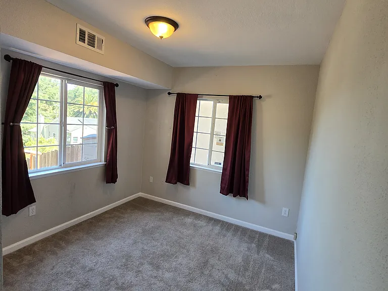 1160 Arlington Way — Photo 25