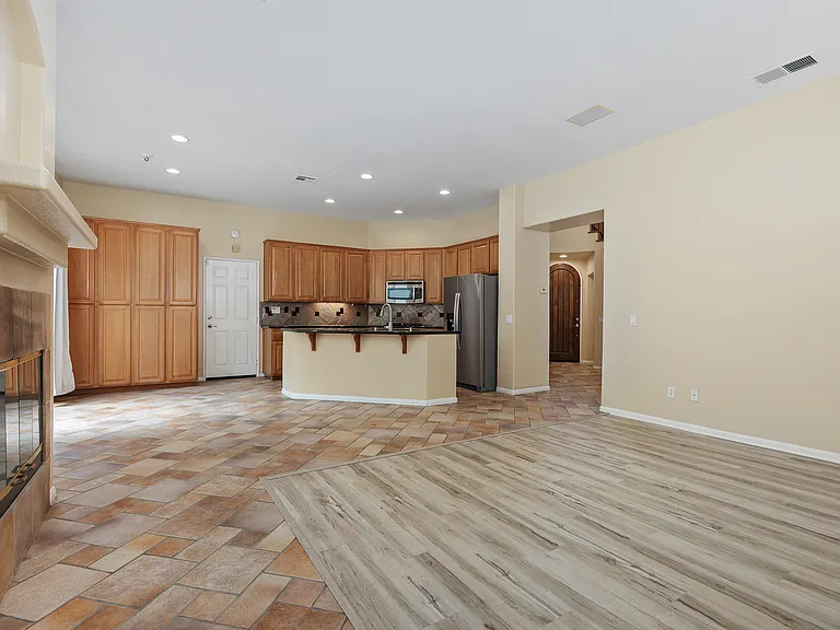 11323 E San Raphael Driveway — Photo 7