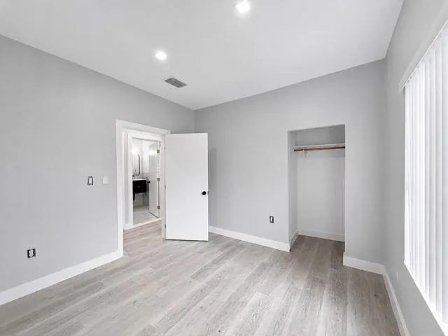 3 bed, 1.0 bath, $2,775 — Photo 4