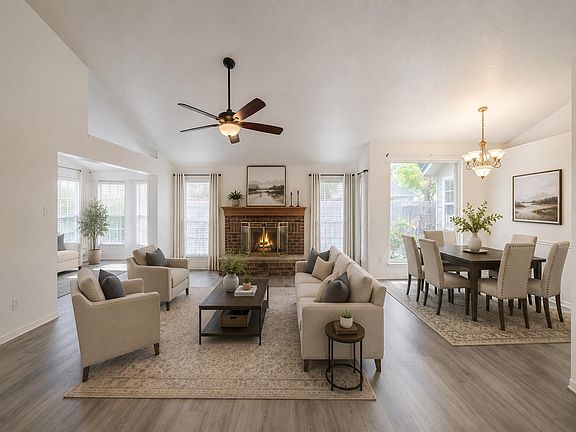 3rd image of 4631 Essex Dr