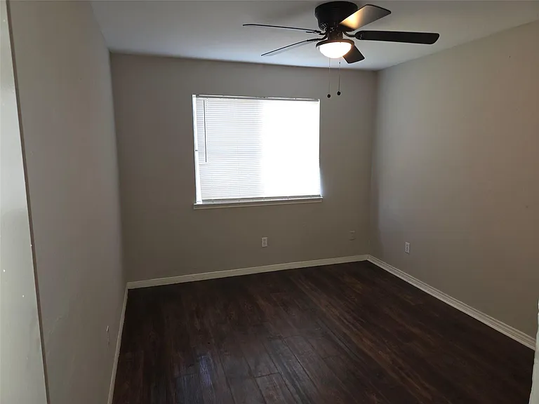 6303 Gladewell Dr — Photo 19