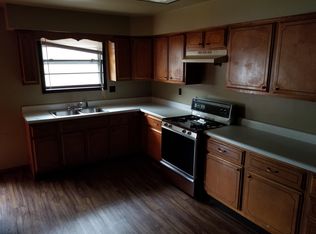 1222 E Melbourne Ave APT 3, Peoria, IL 61603