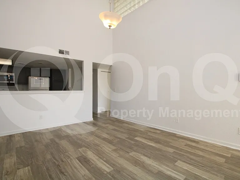 850 S River Dr #1084 — Photo 17