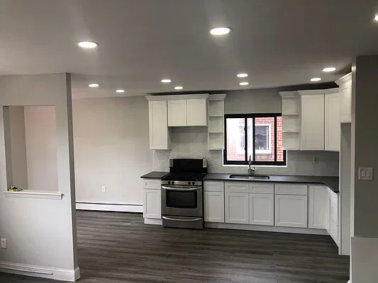 Rented by REAL New York | media 3