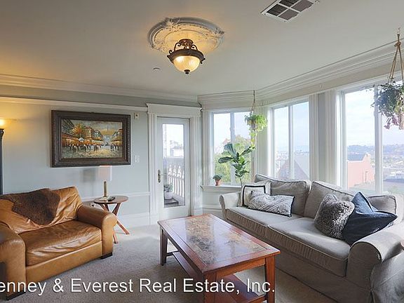 2nd image of 1249 Dolores St
