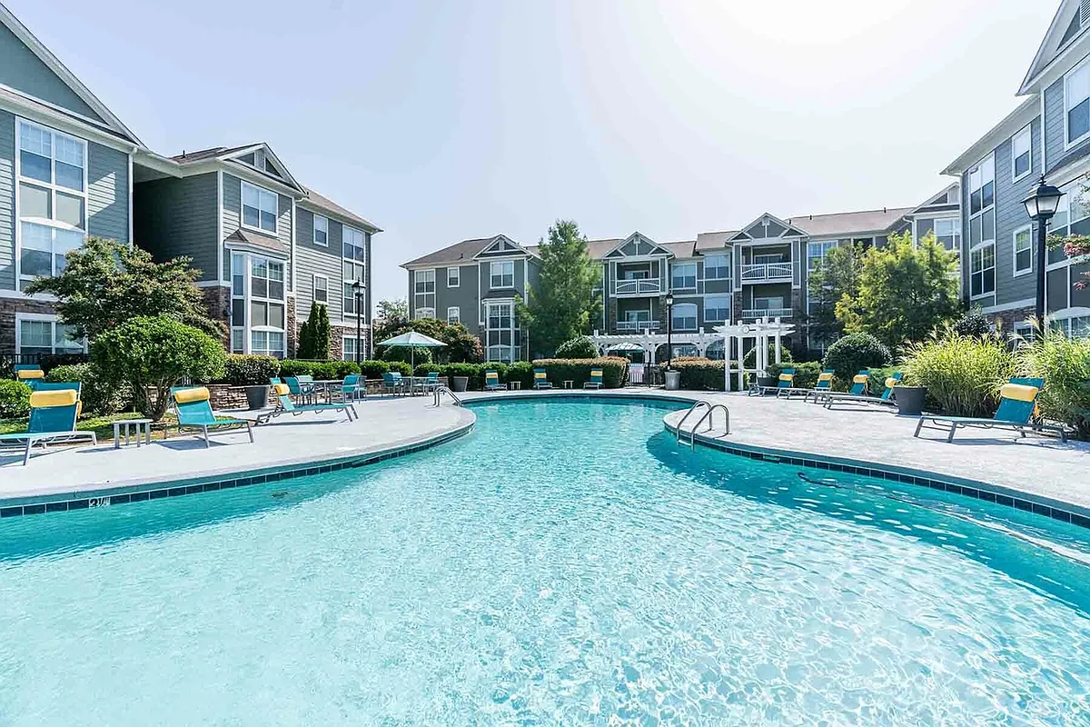 Building Photo - View at Legacy Oaks