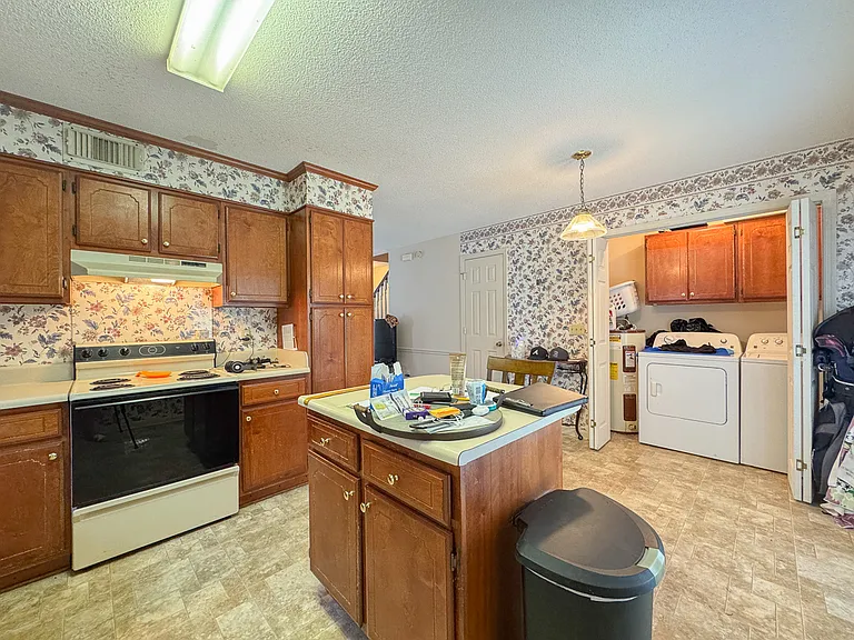 3697 Georgia #24-120B — Photo 6