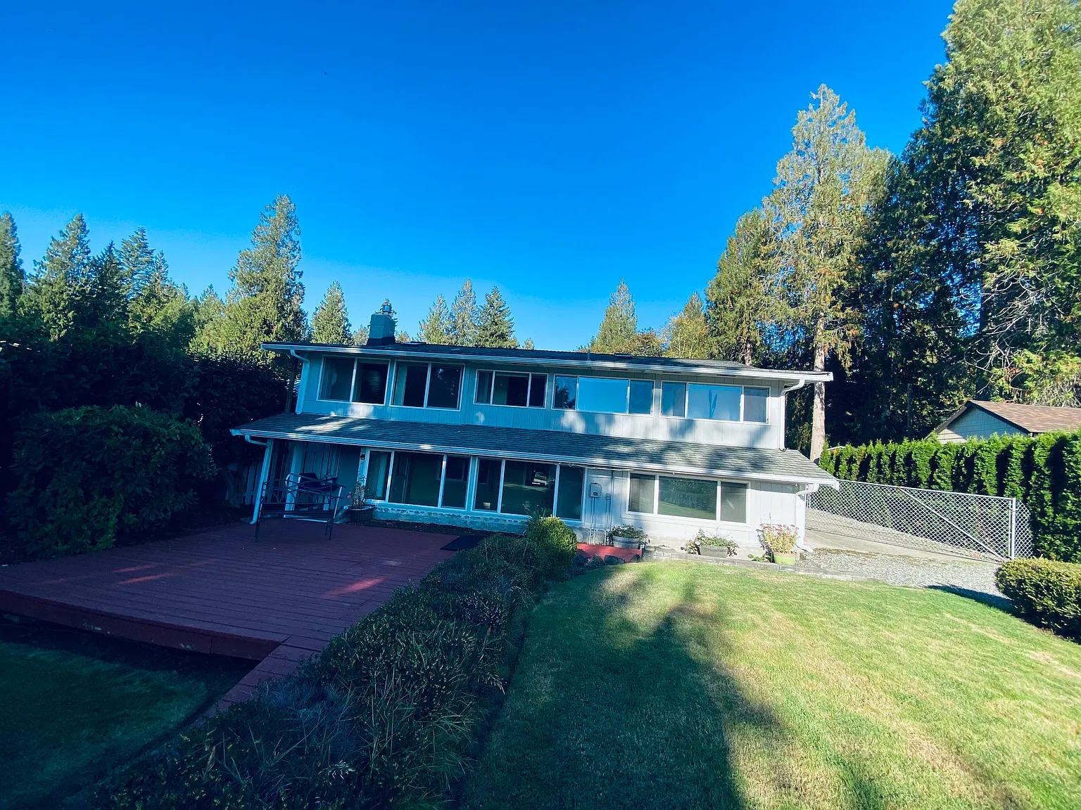 3 bed, 1640 sqft, $3,500 — Photo 2