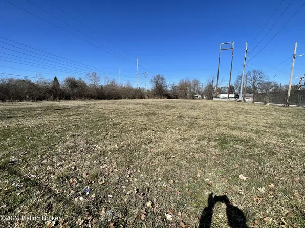 3143 Del Park Ter, Louisville, KY 40211