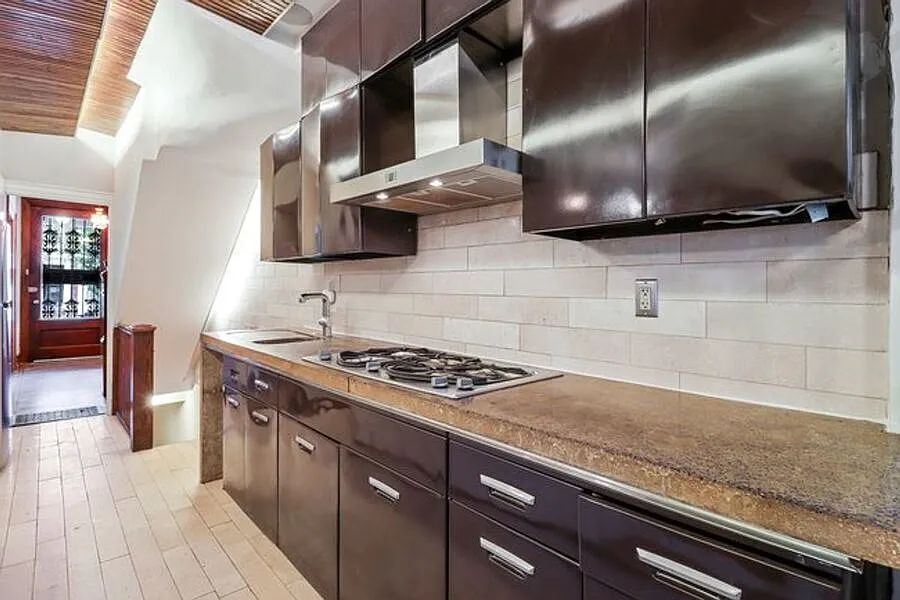 Classic Columbia Heights Rowhouse w/ Parking! — Photo 3