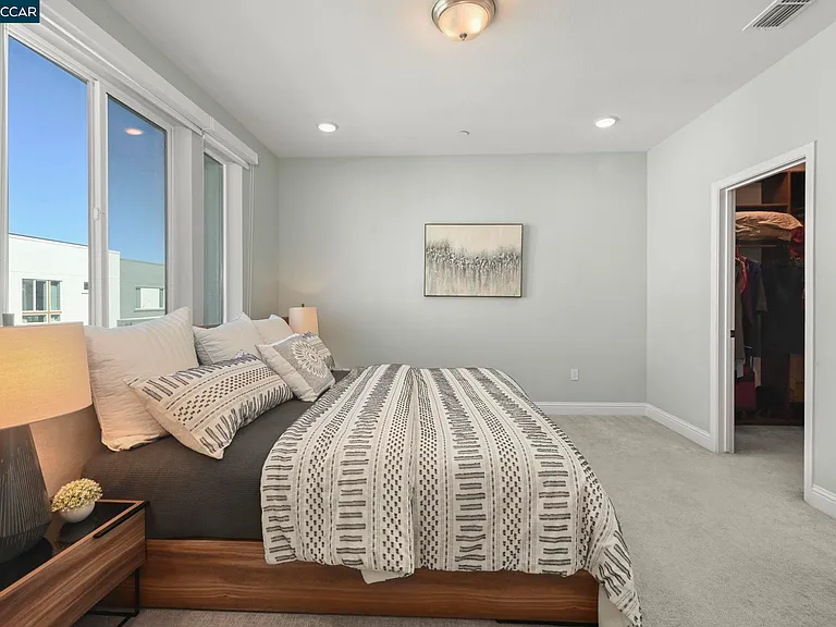 3923 Meridian St — Photo 24