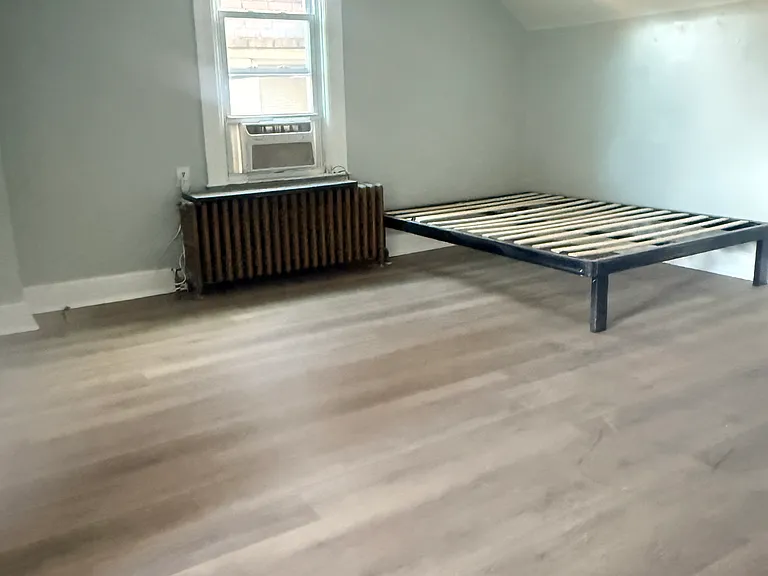 3258 Dawson St — Photo 10