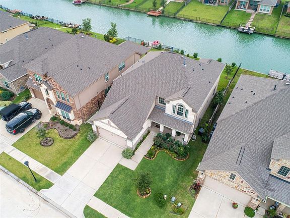 3rd image of 24026 Tirso River Court