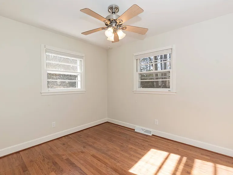 518 Buttonwood Dr — Photo 21
