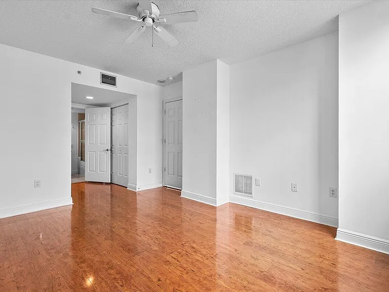 610 Clematis St #704 — Photo 13