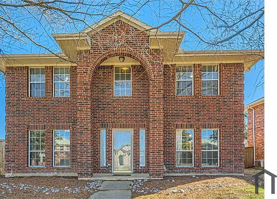 2420 Waterloo Ln — Photo 1
