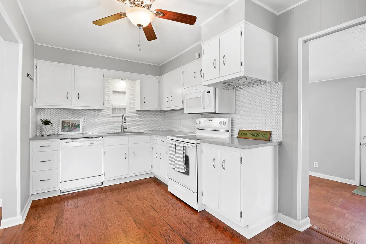 3 bed, 1757 sqft, $2,100 — Photo 4