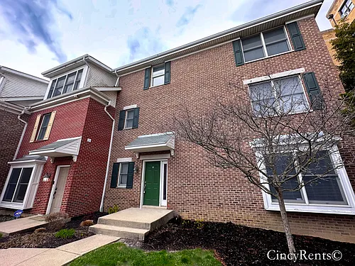 1716 Grandmere Lane - 3bd 2.5ba Townhome with 2 car garage! Private Balcony! Great Location - Eas... — Photo 1