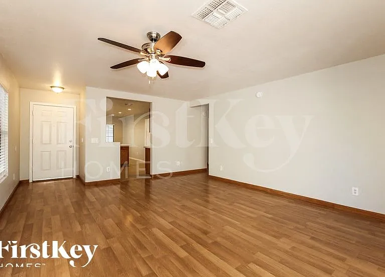 13006 W Redfield Rd — Photo 4