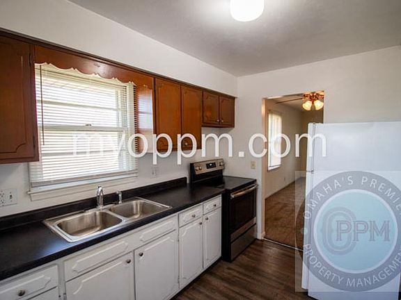 3rd image of 3526 S 82nd St #3526/02