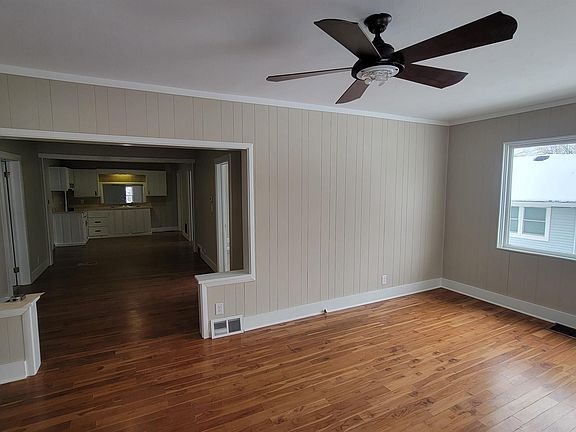 4th image of 726 E Marietta Ave